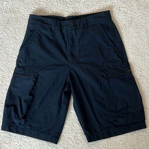 Nike Men’s Navy Cargo Shorts Size M